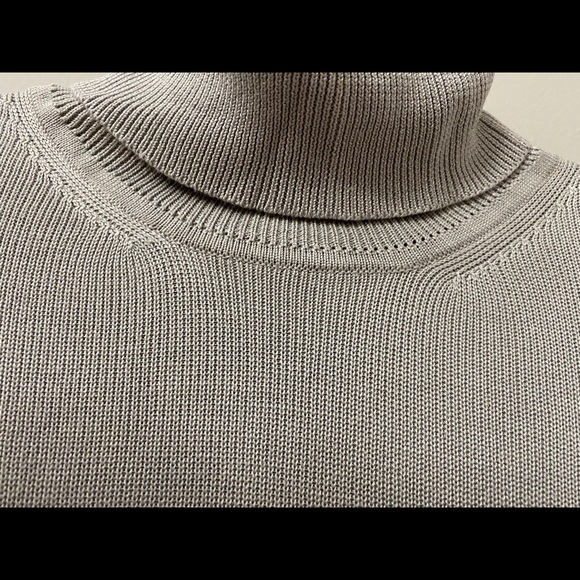 Belford silk turtleneck king sleeve sweater top - Picture 8 of 11